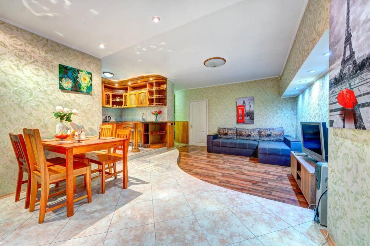 Apartments Of Bogdan Khmelnitsky Kyjev Exteriér fotografie